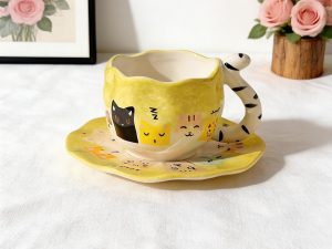 Green Wavy Cat Face Ceramic Coffee Cup & Donut Saucer Set – Striped Cat Tail Handle Design